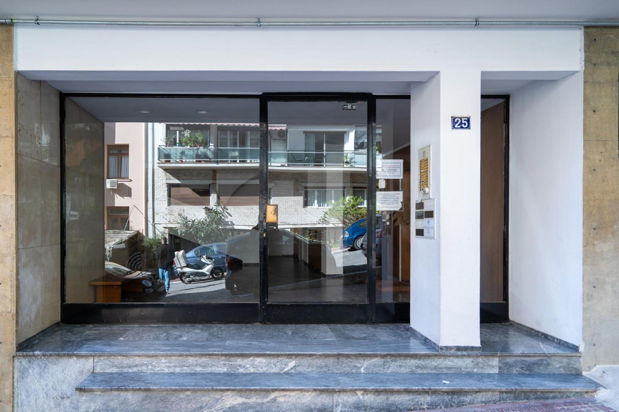 Kolonaki Vibes Modern * Athens